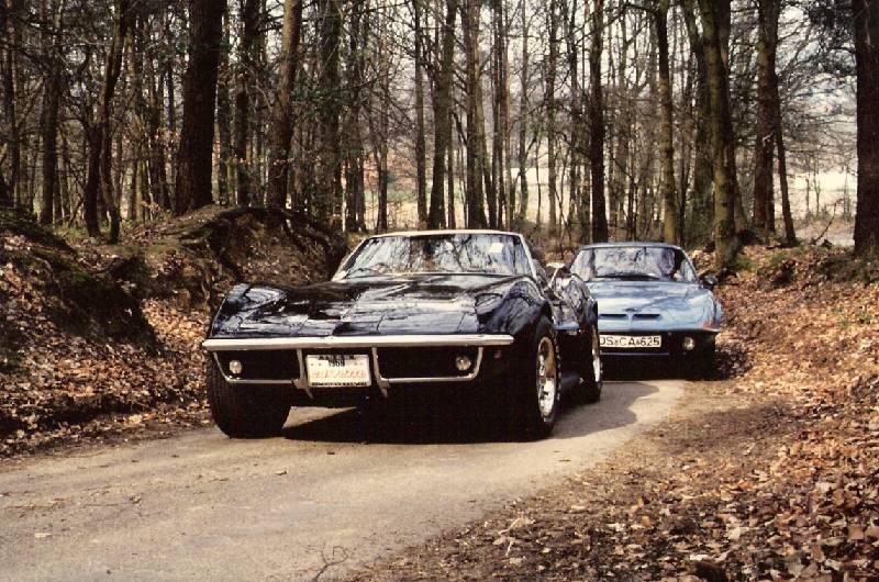 MARTINS RANCH Opel GT vs. Corvette stingray 